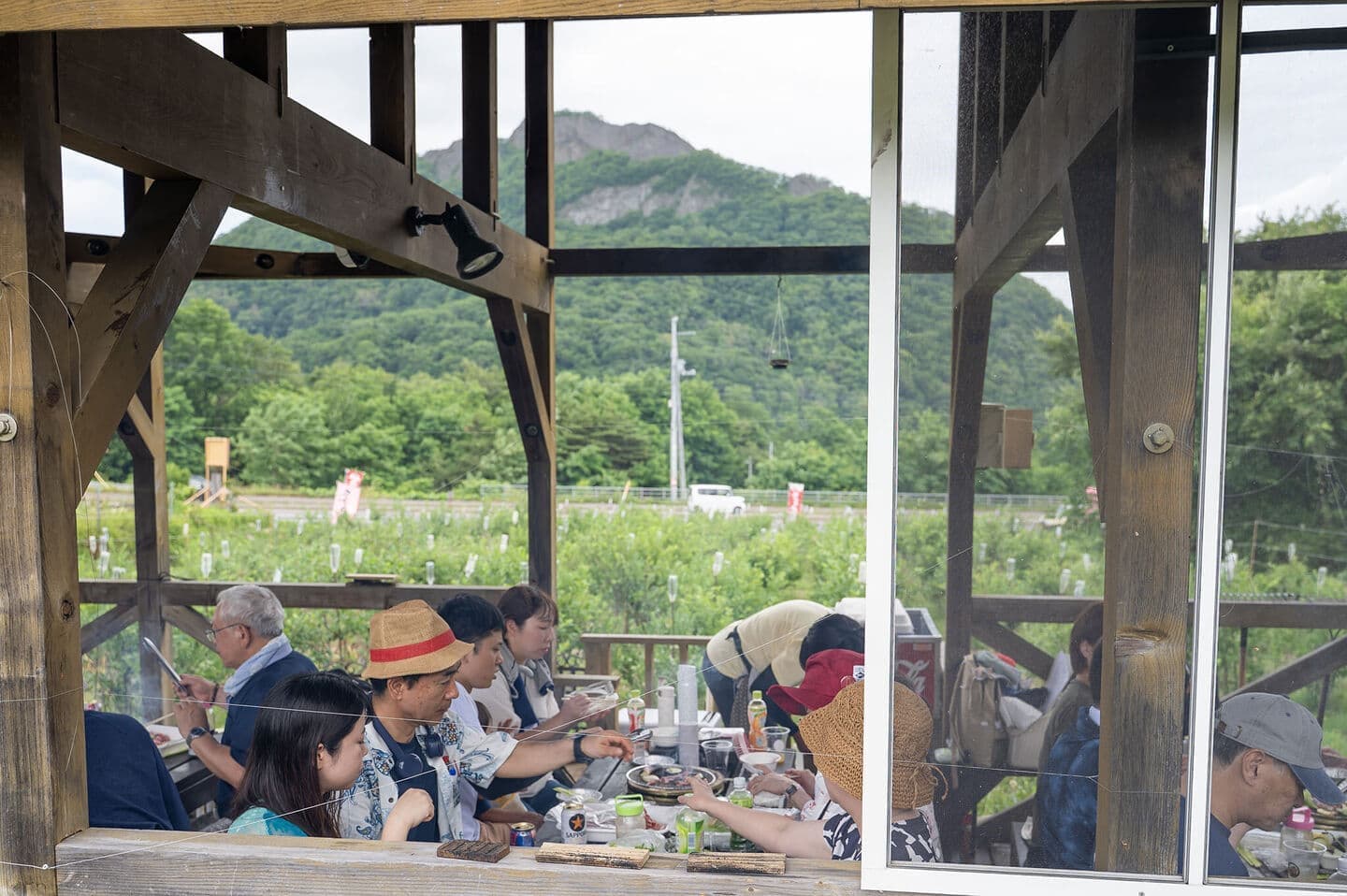 八剣山